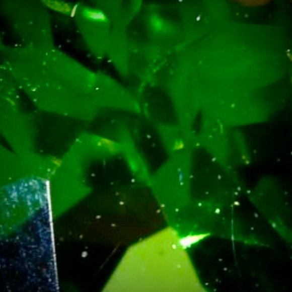 Tsavorite 1.37ct Solid 22K Yellow Gold Ring - Picture 3 of 8